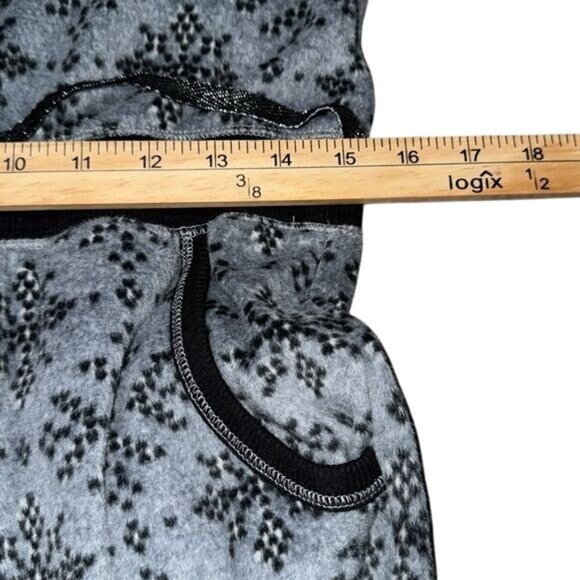 Womens XS Gray & Black Hooded One-Piece Pajama With Snowflake Print & Drawstring - Picture 10 of 10